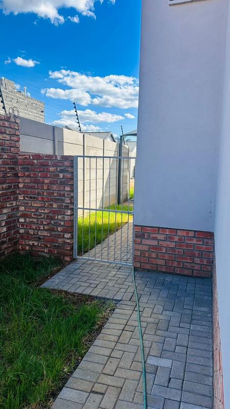 3 Bedroom Property for Sale in Waterval East North West